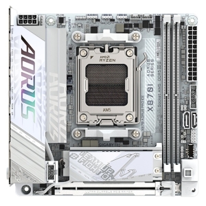 Placa Madre Mainboard Motherboard GIGABYTE X870I AMD AORUS PRO ICE 1.0 Gamer